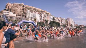 La 94ª Vuelta a la Escollera del domingo 8 de septiembre prevé llegar a los 400 nadadores